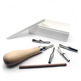Pointe pour sculpter les bougies
